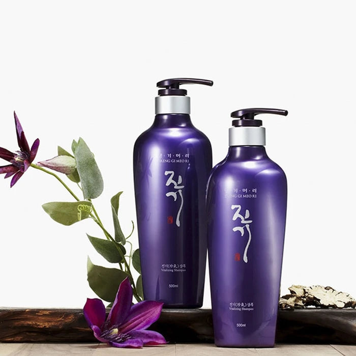 DAENG GI MEO RI — Vitalizing Shampoo (300ml)